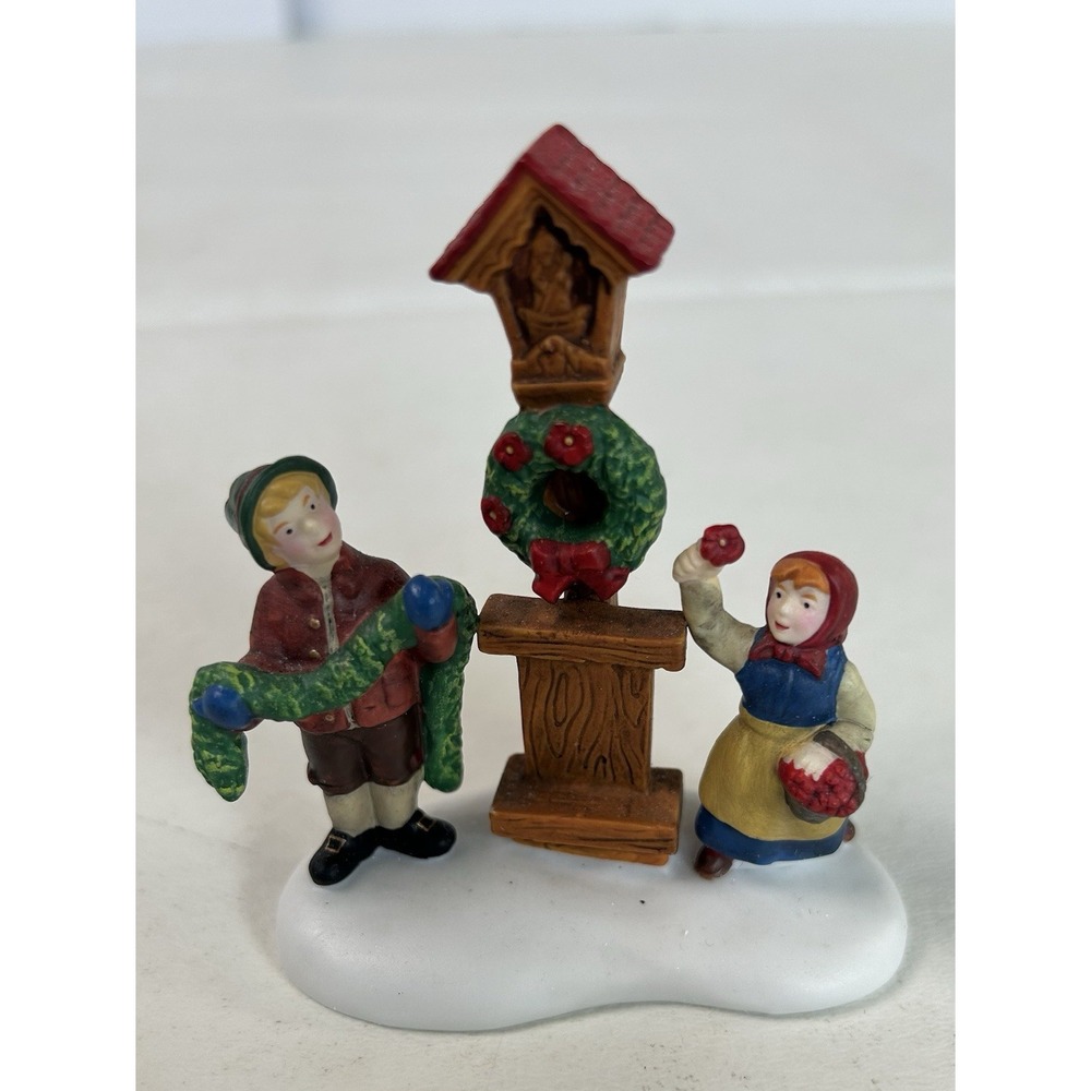 DEPARTMENT 56 ALPINE VILLAGE DECORATING THE WAYSIDE SHRINE #56.56320 Rare!